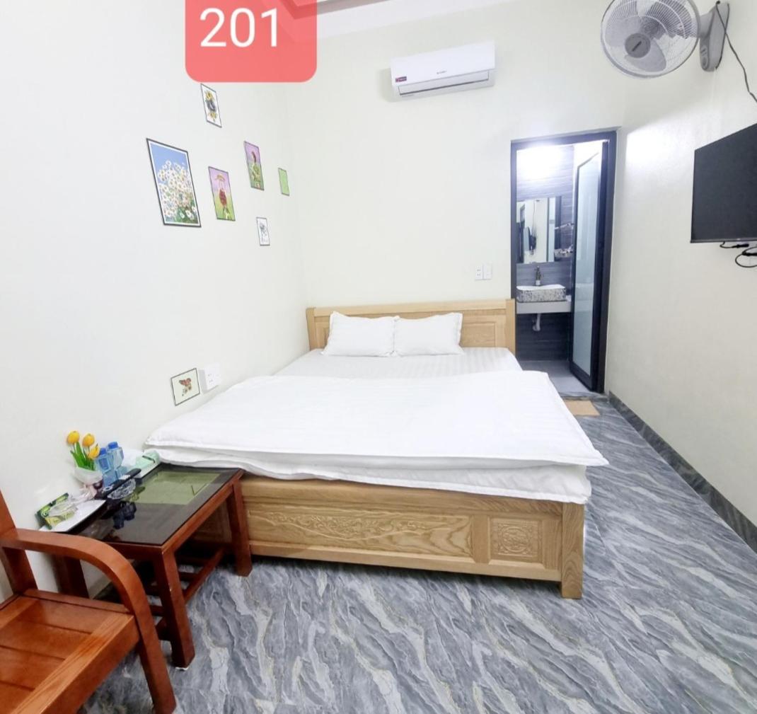 Nha Nghi Anh Van ドン・ヴァン 部屋 写真